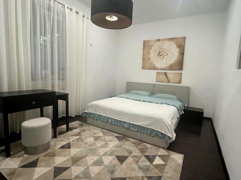 будинок за адресою Озерна вул.