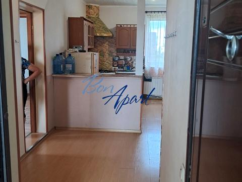 будинок за адресою Свято-Покровська вул. (Леніна)