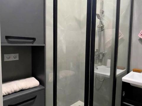 квартира за адресою Михайла Грушевського вул., 39/3, корп. 1-4