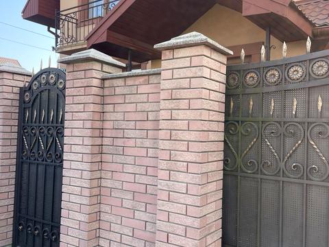 дом по адресу Івасюка