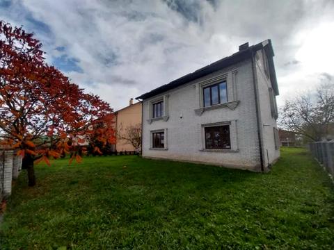 будинок за адресою Центральна