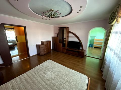 квартира за адресою Володимира Великого вул., 12