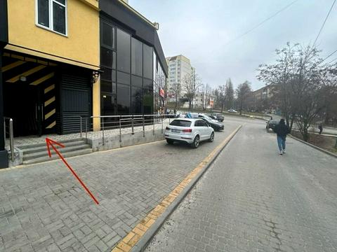 комерційна за адресою Свободи вул., 12а
