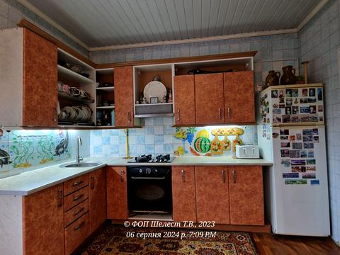 будинок за адресою Червона