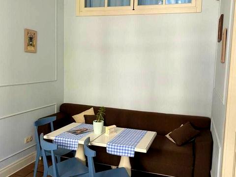 комерційна за адресою Театральна, 9