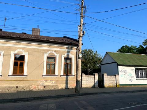 дом по адресу Калуш,  ул.