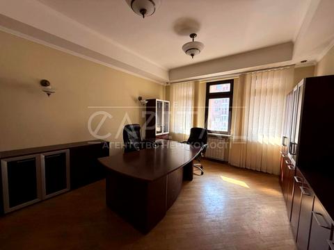 коммерческая по адресу Оболонская набережная ул., 11