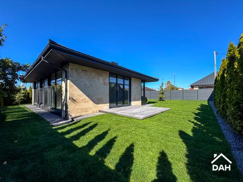 дом по адресу Захисників Вітчизни