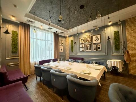 комерційна за адресою Срібнокільська вул., 12