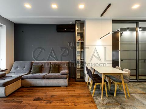 квартира за адресою Лабораторний пров., 7