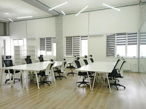 комерційна за адресою Сумська вул., 1