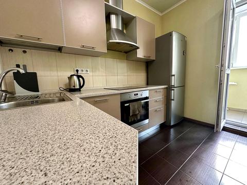 квартира за адресою Сім'ї Кульженків вул. (Петра Дегтяренка), 33