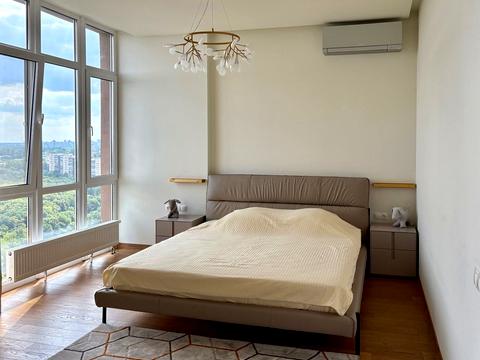 квартира за адресою Рея Бредбері вул., 2