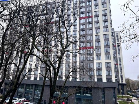 коммерческая по адресу Любомира Гузара просп. (Космонавта Комарова), 11