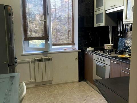 квартира за адресою Романа Шухевича просп. (Генерала Ватутіна), 8