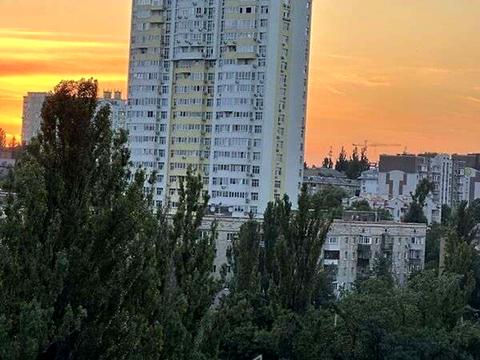 квартира за адресою Рея Бредбері вул., 2