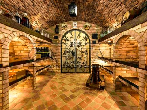 будинок за адресою Київ, Локомотивна вул.