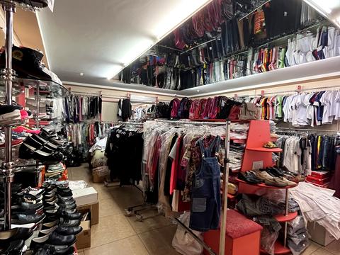 комерційна за адресою Воскресенська вул. (Леніна), 1