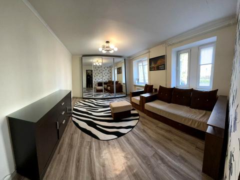 квартира за адресою Київ, Лісовий просп., 12-А