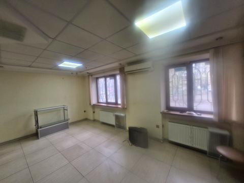 комерційна за адресою Академіка Філатова вул., 44
