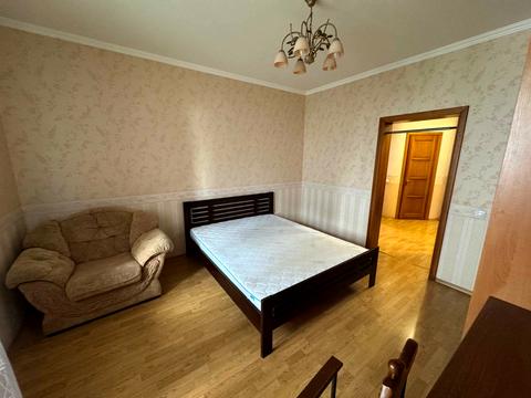 квартира за адресою Миколи Бажана просп., 12