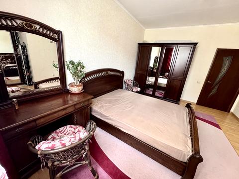 будинок за адресою Грушевського вул., 1