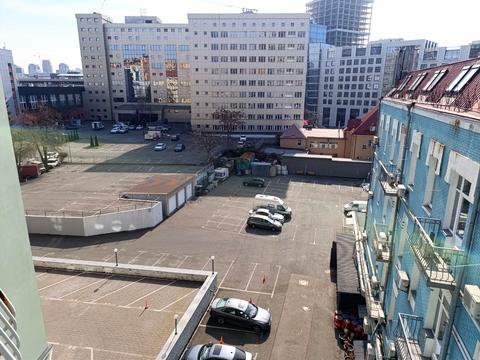 комерційна за адресою Володимирська вул., 97/37