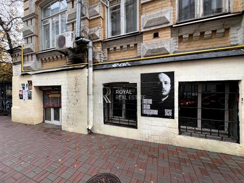коммерческая по адресу Рейтарська, 18