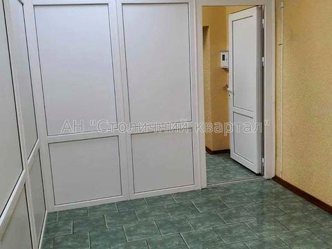 комерційна за адресою Леся Курбаса просп., 1-Б