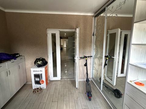 дом по адресу Варшавська