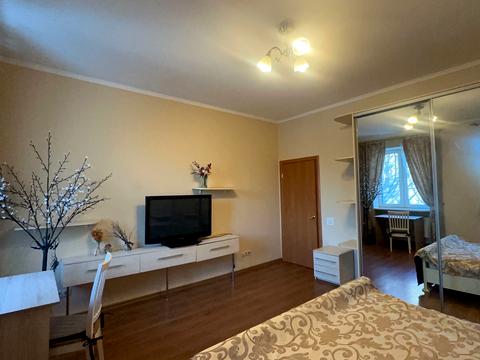 квартира за адресою Олександра Довженка вул., 2