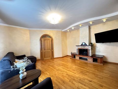будинок за адресою Київська, 81Б