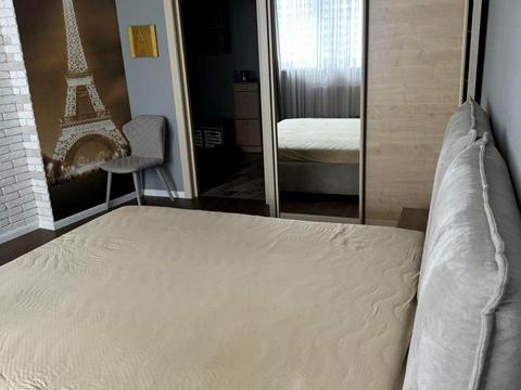 квартира по адресу Олены Пчилки ул., 8