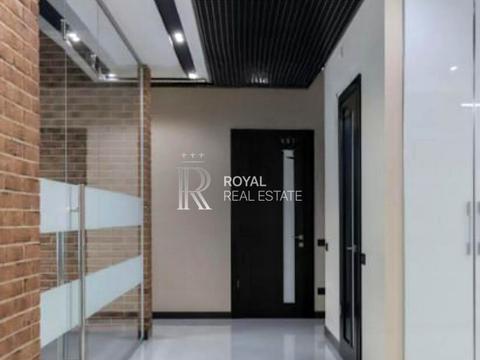 комерційна за адресою Івана Франка вул., 4