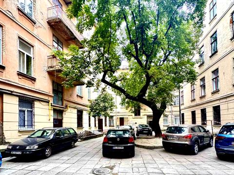коммерческая по адресу Городоцкая ул., 45