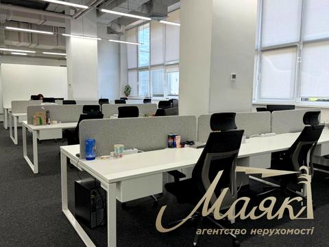 комерційна за адресою Сім'ї Прахових вул. (Гайдара), 58