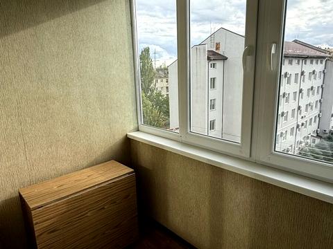 квартира за адресою Космонавтів вул., 130а
