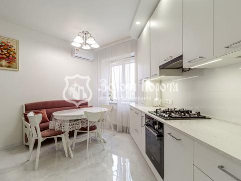 квартира за адресою Соборна вул., 103/21