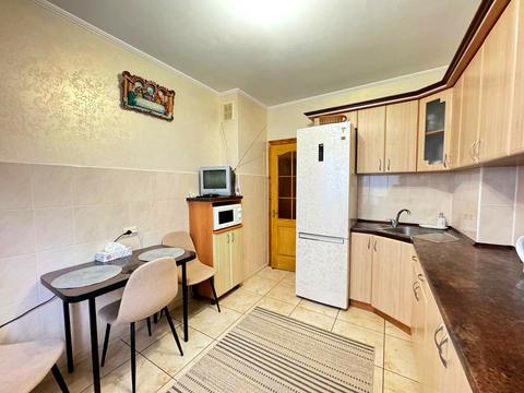 квартира за адресою Василя Симоненка вул., 7
