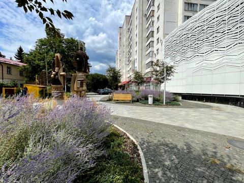 коммерческая по адресу Свободи ул., 22