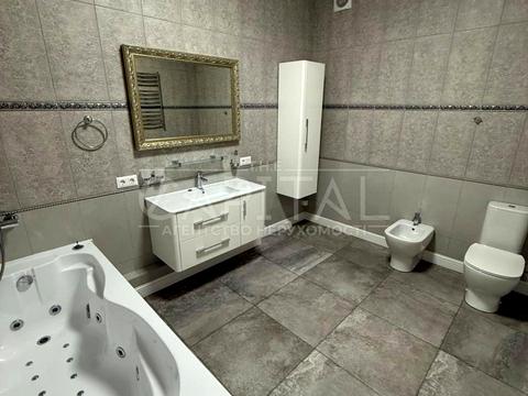 коммерческая по адресу Кловский спуск, 7