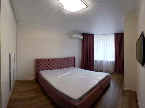 квартира за адресою Абрикосова вул., 5