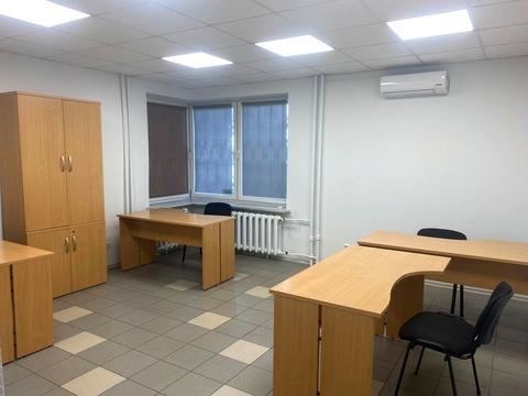 комерційна за адресою Левка Лук'яненка вул. (Маршала Тимошенка), 29-В