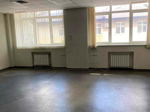 комерційна за адресою Володимира Івасюка просп. (Героїв Сталінграду), 12-Ж