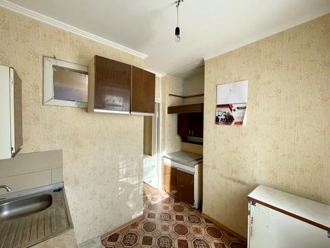 квартира за адресою Космонавтів вул., 122а