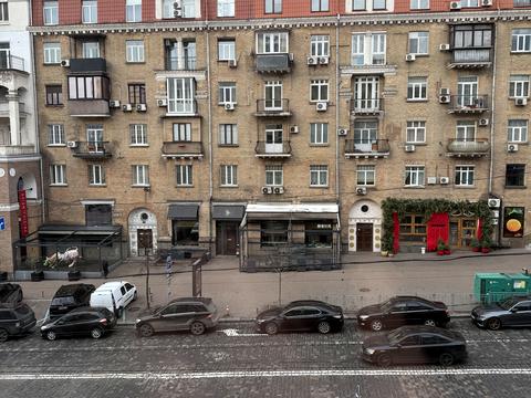 комерційна за адресою Велика Васильківська вул. (Червоноармійська), 43/16