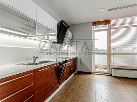 квартира за адресою Андрія Верхогляда вул. (Михайла Драгомирова), 5