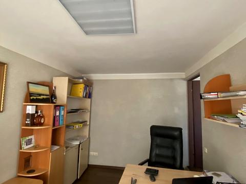 комерційна за адресою Тютюнників вул. (), 3