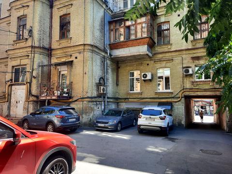 коммерческая по адресу Саксаганского ул., 44