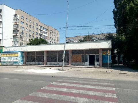 комерційна за адресою Василя Сухомлинського вул. (Совхозна), 46